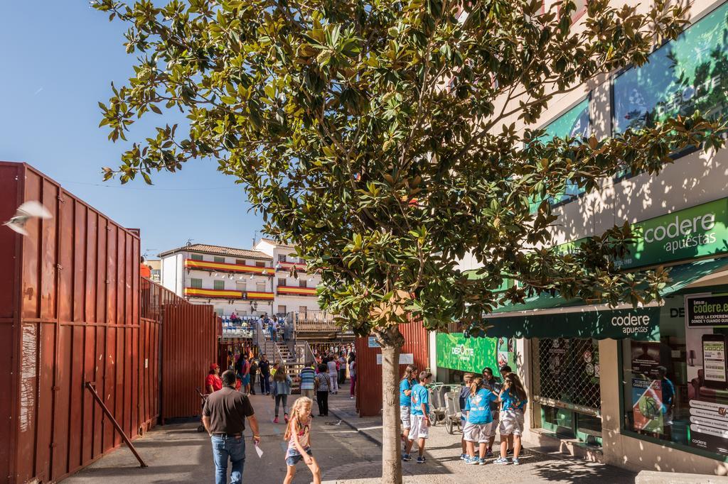 Hostal Arkanta Arganda Del Rey Exterior foto