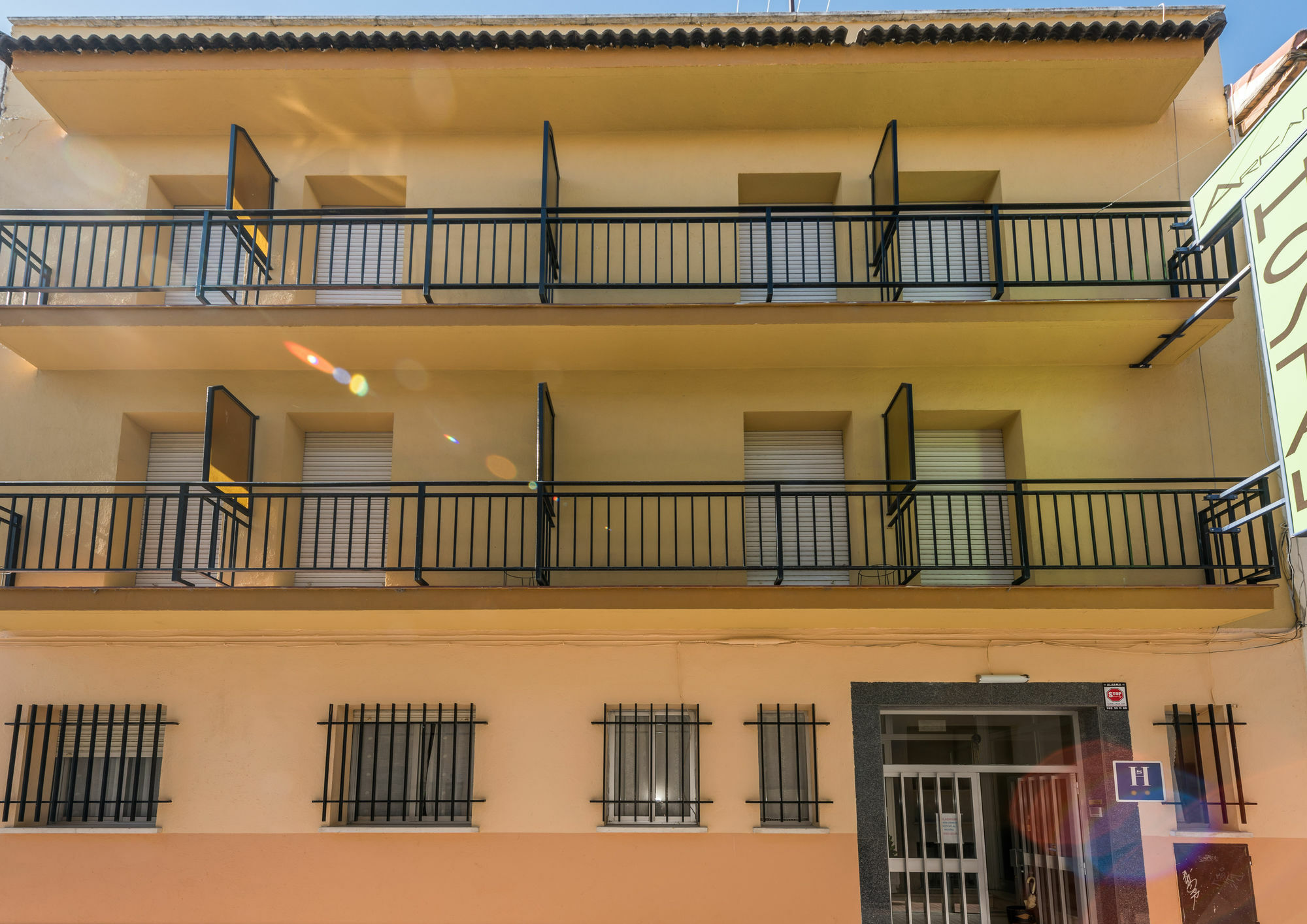 Hostal Arkanta Arganda Del Rey Exterior foto