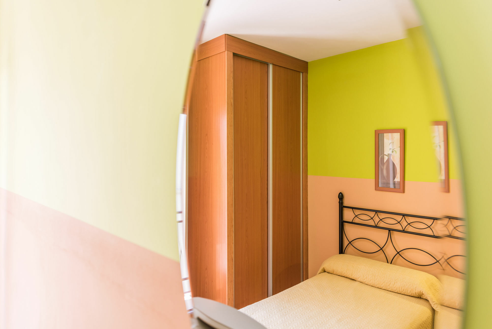 Hostal Arkanta Arganda Del Rey Exterior foto